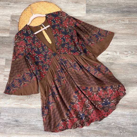 Free People Dresses & Skirts - Free people bohemian paisley printed mini dress